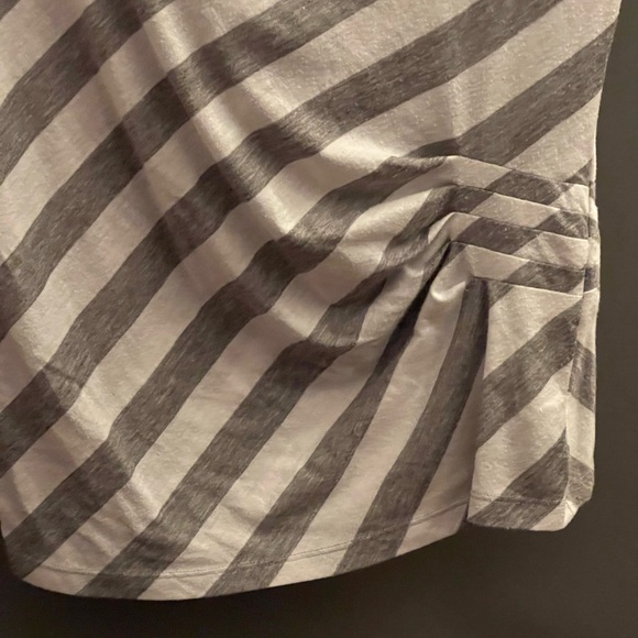 New York & Company Women’s Gray Stripped Summer Shirt Size Small - Picture 4 of 6